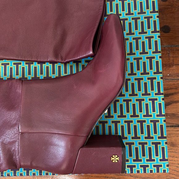 Tory Burch Brooke Slouchy Boot, claret colored - Picture 4 of 7